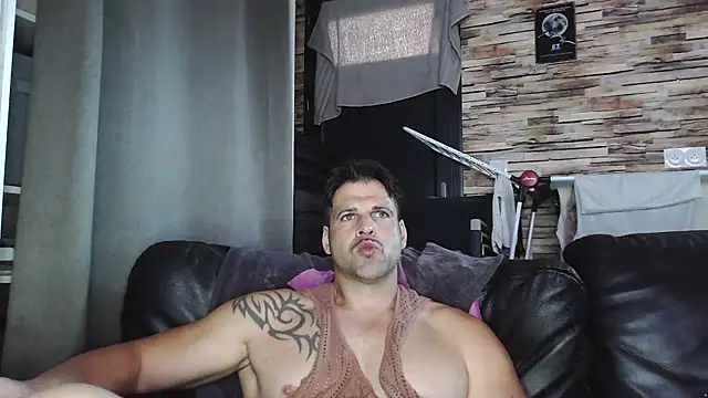 XxBigboybandxX online show from 8, 11, 2025