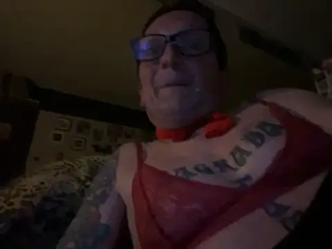 Snapshot of Ladyluve chatting on 23, 3, 2026 Ladyluve online show from 23, 3, 2026