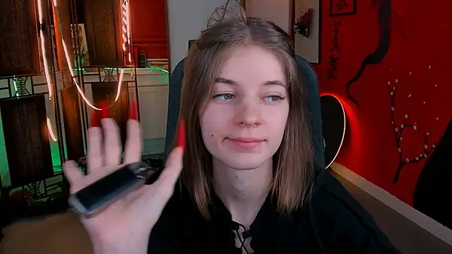 TinaDavil online show from 9, 1, 2025