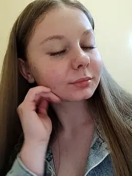 Snapshot of Ekaterina27 chatting on 18, 3, 2025 Ekaterina27 online show from 18, 3, 2025