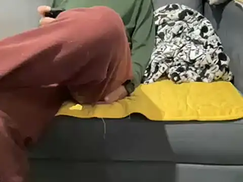 4small4inchlol online show from 13, 2, 2025