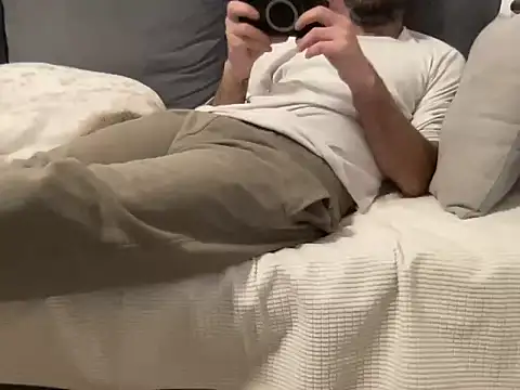 4small4inchlol online show from 17, 3, 2026