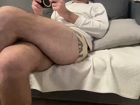 4small4inchlol online show from 26, 3, 2026