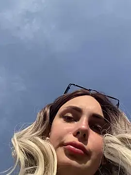 SandraCarter online show from 9, 3, 2025