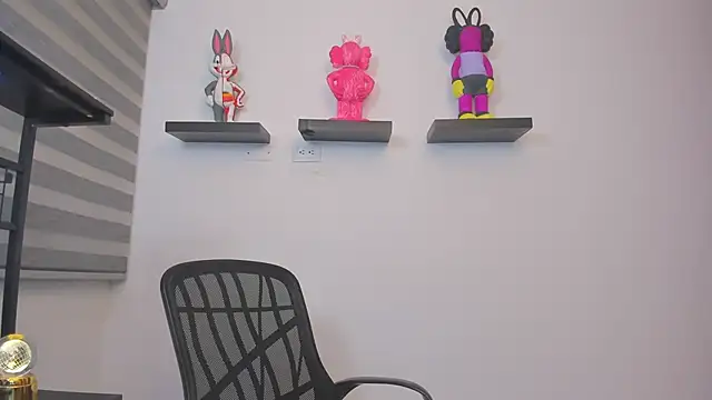 Gangster Girl online show from 26, 7, 2026