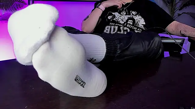 Lana  May online show from 6, 3, 2025