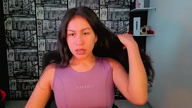 EmiGomez  online show from 21, 6, 2026