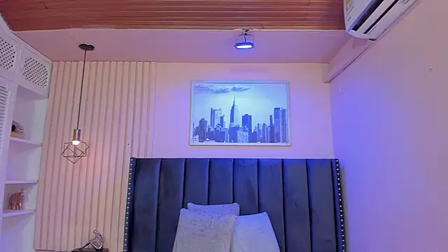 viiolett lee online show from 5, 10, 2025