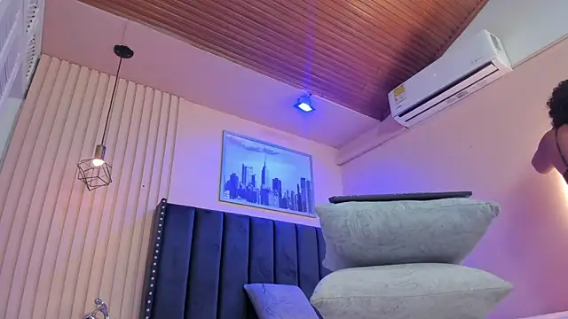 viiolett lee online show from 17, 4, 2026