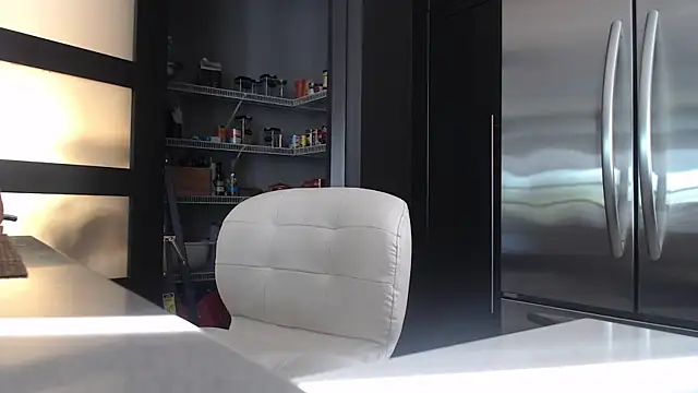 Toy-Daddy online show from 1, 10, 2025