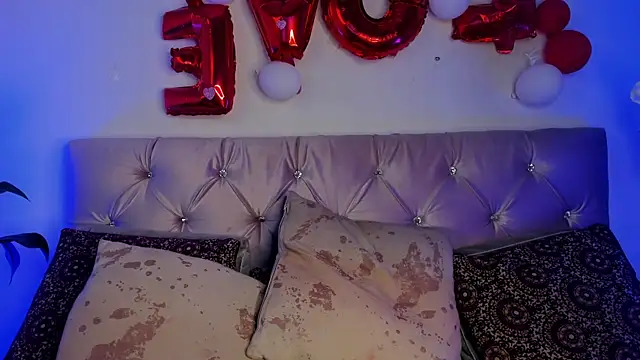 Redpandaa  online show from 4, 3, 2025