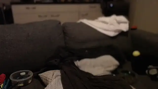 P4RtYBOII92 online show from 19, 9, 2025