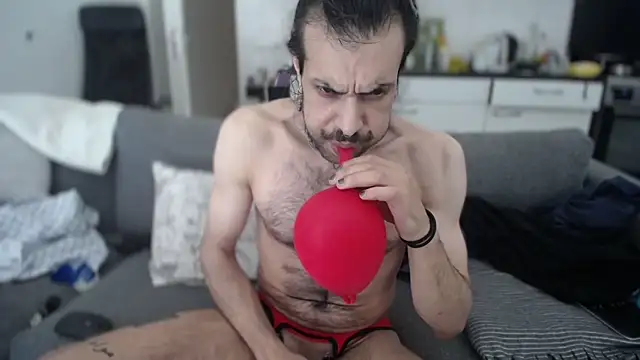 P4RtYBOII92 online show from 24, 9, 2025