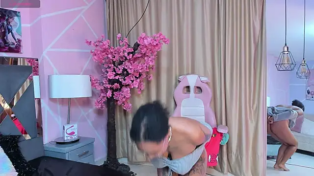 Elith noa online show from 1, 3, 2025