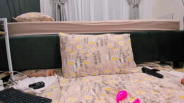 wowsquirtx online show from 13, 2, 2025