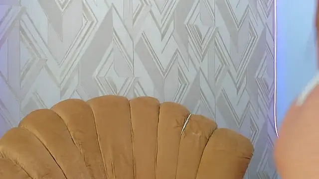  miaquevedo  online show from 27, 1, 2025