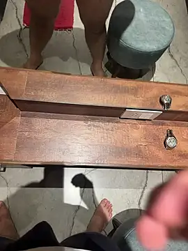 versatile guy01 online show from 26, 9, 2025