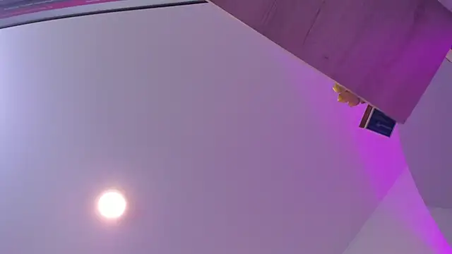 ZarianaEvanz online show from 12, 4, 2026