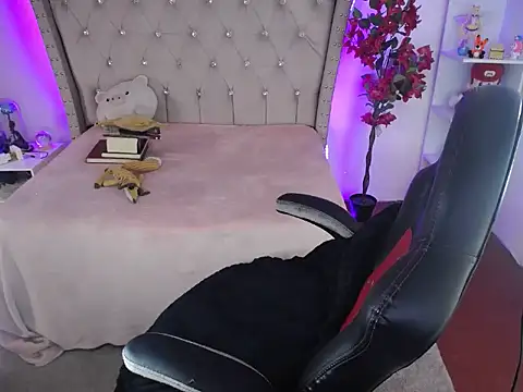 Shaddycute  online show from 3, 2, 2025