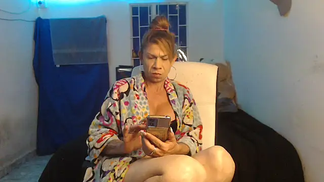 Antonella borja online show from 8, 11, 2025