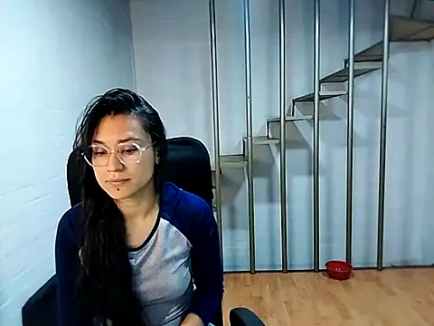 Jessie Desire online show from 24, 2, 2025