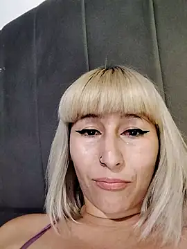 florecita9 online show from 8, 1, 2025