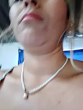 florecita9 online show from 21, 2, 2025