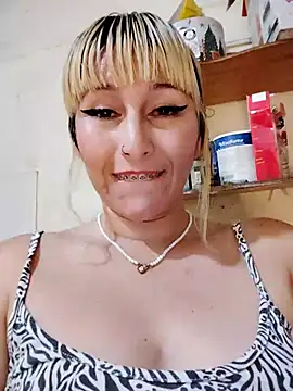 florecita9 online show from 21, 2, 2025