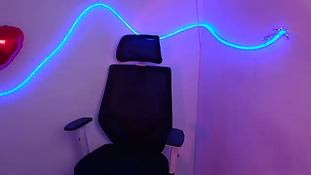 Hanna Way online show from 20, 2, 2025