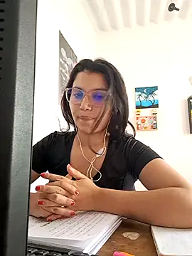 HannaKlein online show from 5, 2, 2025