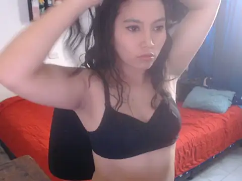 Snapshot of HannaKlein chatting on 11, 2, 2026 HannaKlein online show from 11, 2, 2026