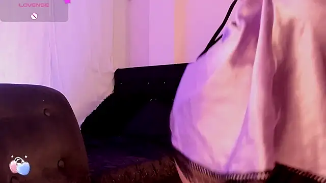 caro03x online show from 25, 9, 2025