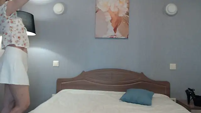 AvelinaLeoni online show from 8, 2, 2025