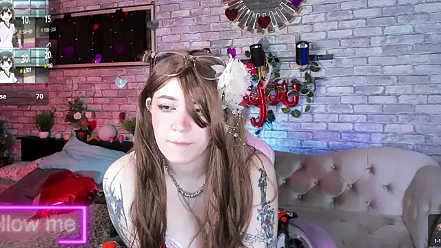 Alex Howell online show from 7, 2, 2025