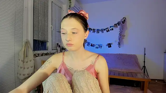 Snapshot of Jenny_darling_love chatting on 9, 1, 2025 Jenny darling love online show from 9, 1, 2025