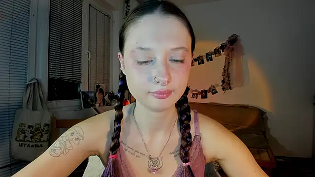 Snapshot of Jenny_darling_love chatting on 13, 3, 2025 Jenny darling love online show from 13, 3, 2025