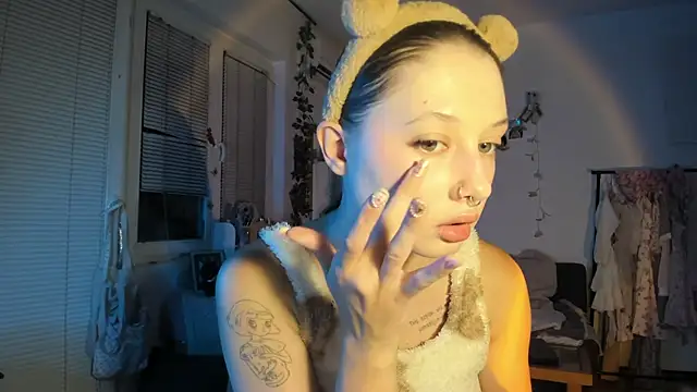 Snapshot of Jenny_darling_love chatting on 2, 11, 2025 Jenny darling love online show from 2, 11, 2025