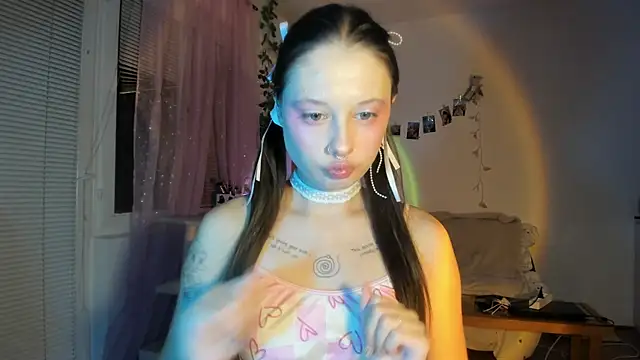 Snapshot of Jenny_darling_love chatting on 24, 11, 2025 Jenny darling love online show from 24, 11, 2025