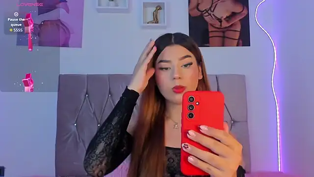 Ashley piinkk  online show from 1, 12, 2025