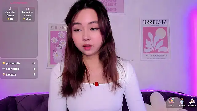 Fluffy Rose online show from 29, 1, 2025