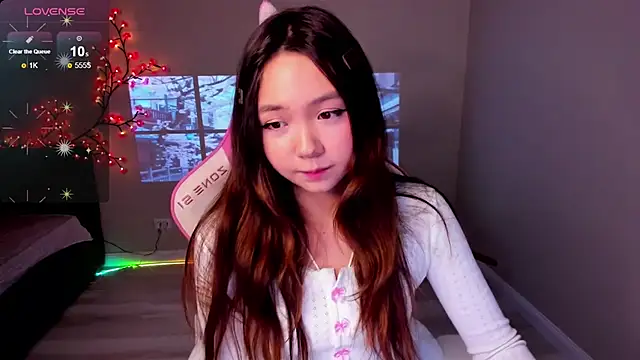 Fluffy Rose online show from 1, 11, 2025