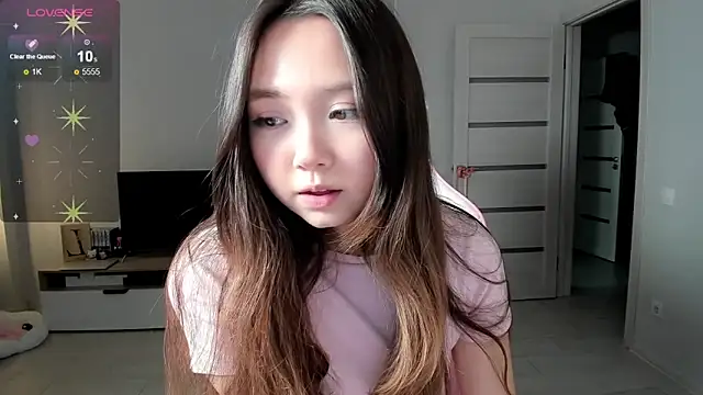 Fluffy Rose online show from 28, 2, 2026