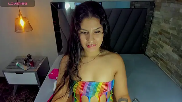 lizziemontana2 online show from 9, 10, 2025