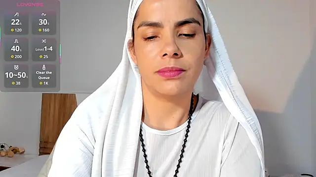 ClaraMariaMon online show from 27, 3, 2026