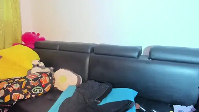 jennifer ts online show from 25, 3, 2026