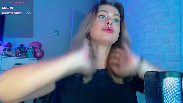 SuchCute online show from 25, 2, 2025