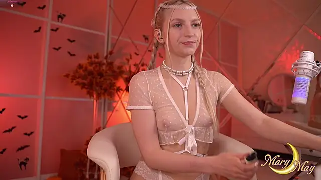 marylunamay online show from 30, 11, 2025