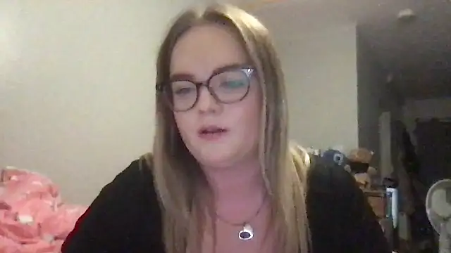 honeyyy24 online show from 9, 10, 2025