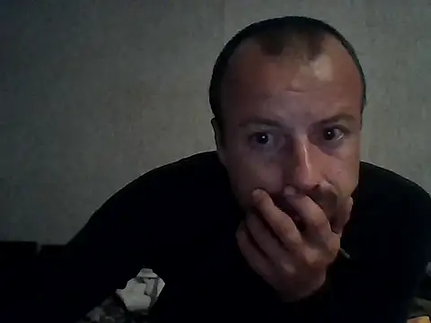 Snapshot of Nikolaiyy chatting on 4, 12, 2025 Nikolaiyy online show from 4, 12, 2025