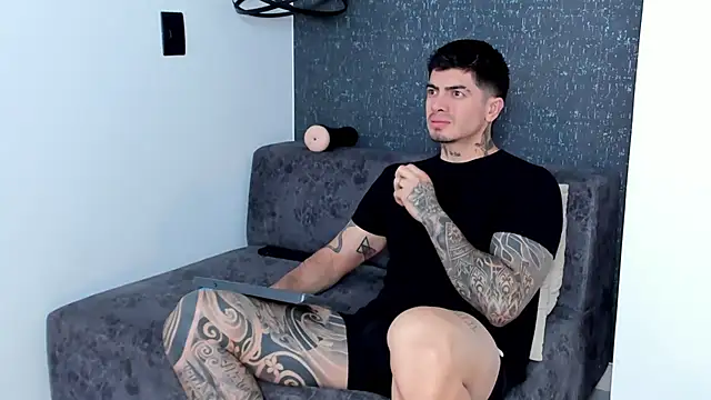 Snapshot of _mrcock chatting on 2, 11, 2025 mrcock online show from 2, 11, 2025